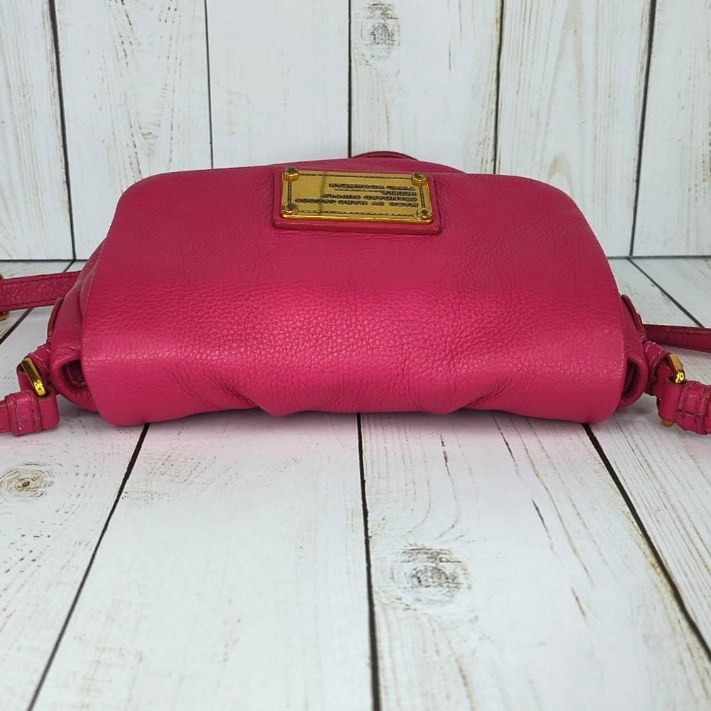 Marc Jacobs Classic Q Baby Crossbody Purse - Picture 9 of 17